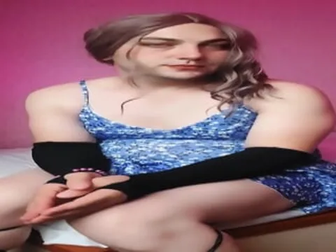 See this expert model with a brawny rump