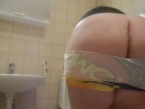 BATHROOM MASTURBATION BIG ASS Joshing